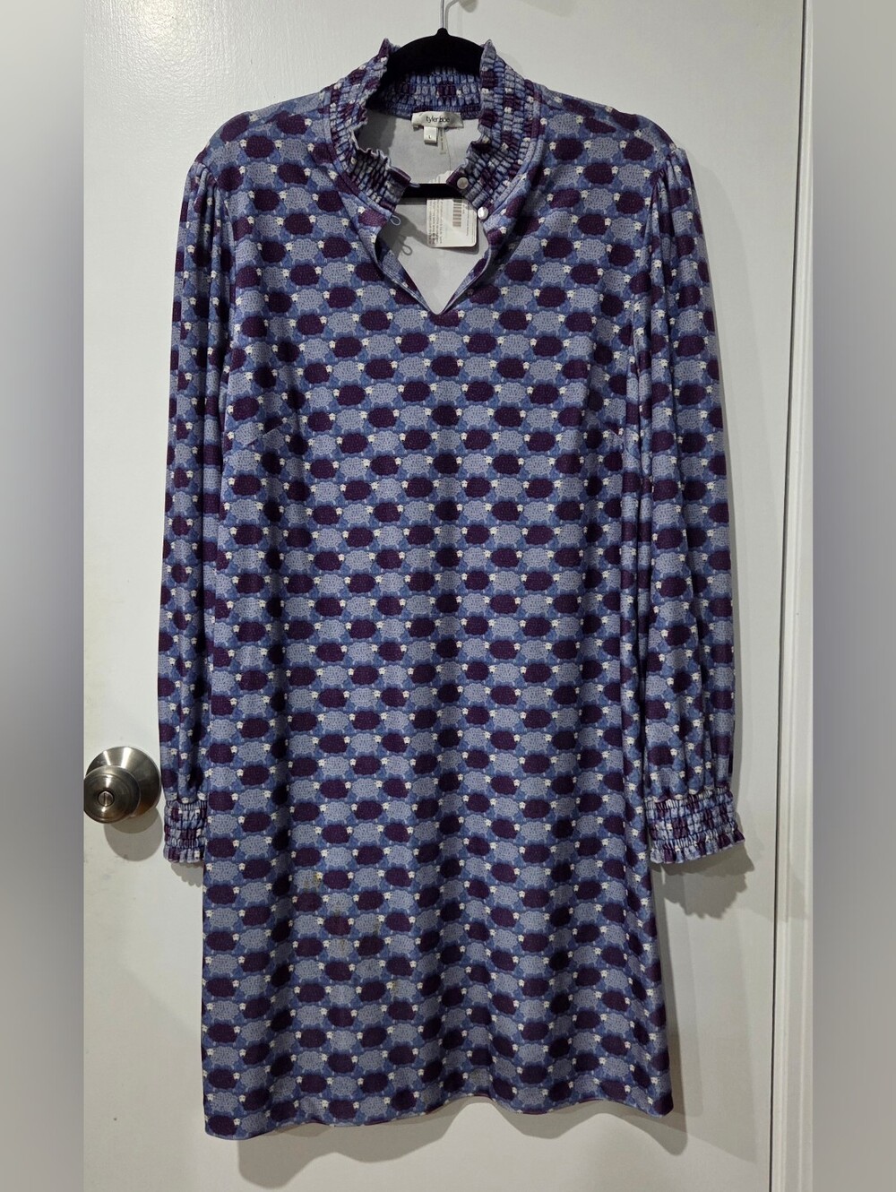 Yyler Böe Counting Sheep Long-Sleeve Shift Dress